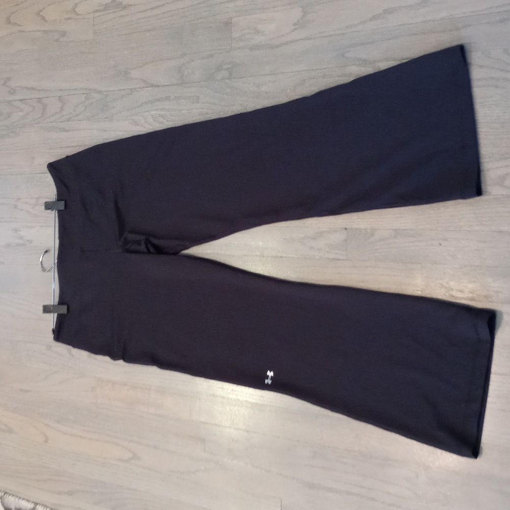 Under Armor blue cut workout leggings large 31 inseam
